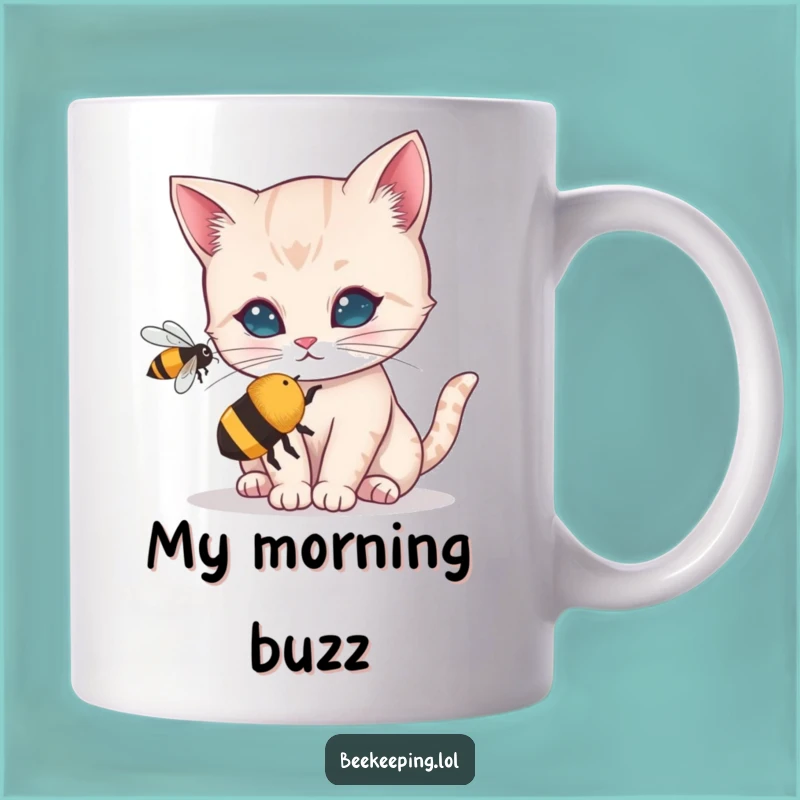 Funny Curious Cat Inspecting Bee Mug - Perfect Humorous Gift for Cat Lovers