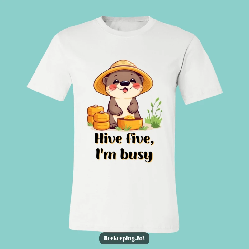 Funny Otter Beekeeper T-Shirt: Giggling Otter in Straw Hat, Ultimate Funny Gift